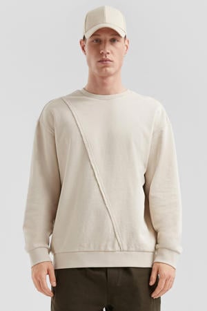 sweater beige