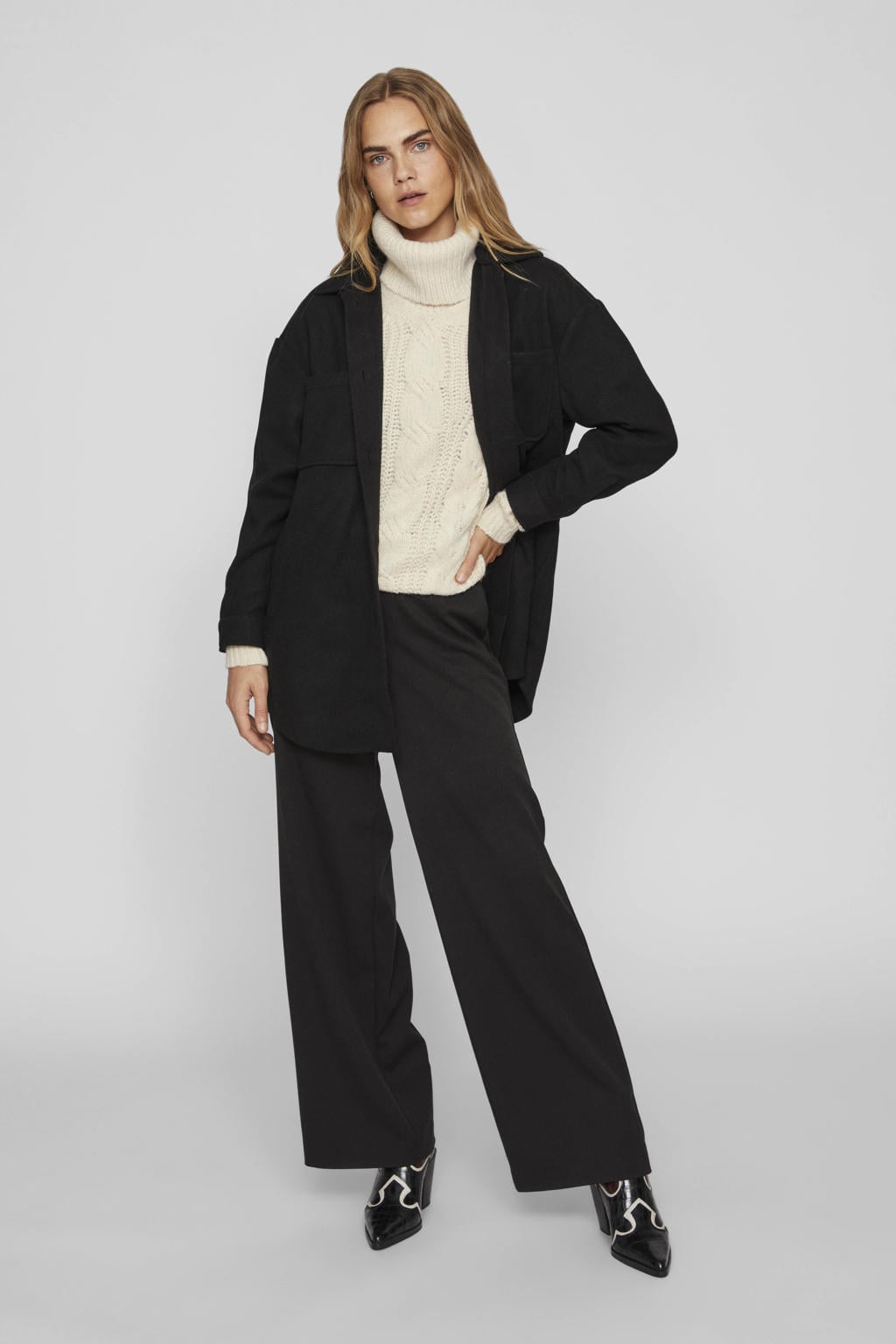 Zwarte dames VILA shacket van polyester met effen, lange mouwen, klassieke kraag en knoopsluiting
