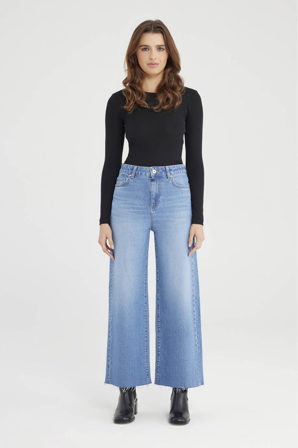 Medium blue denim dames Cup of Joe Denim high waist cropped jeans met rits- en knoopsluiting en effen