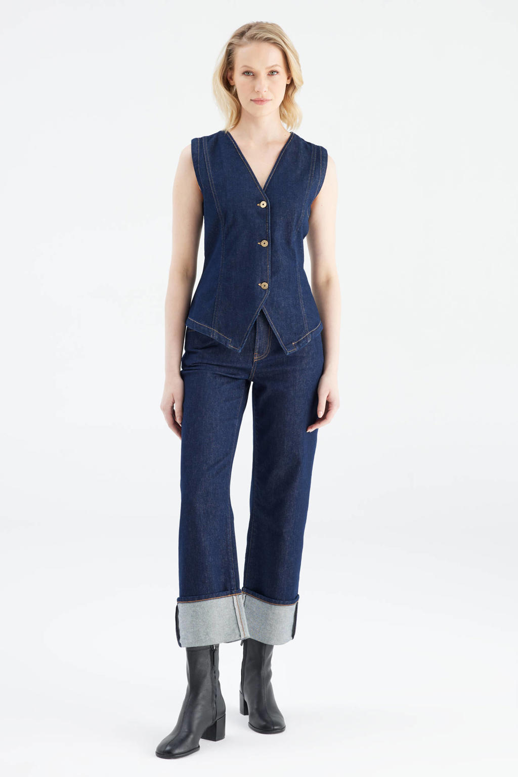 Dark blue denim dames Cup of Joe Denim gilet dark blue met rits- en knoopsluiting en effen
