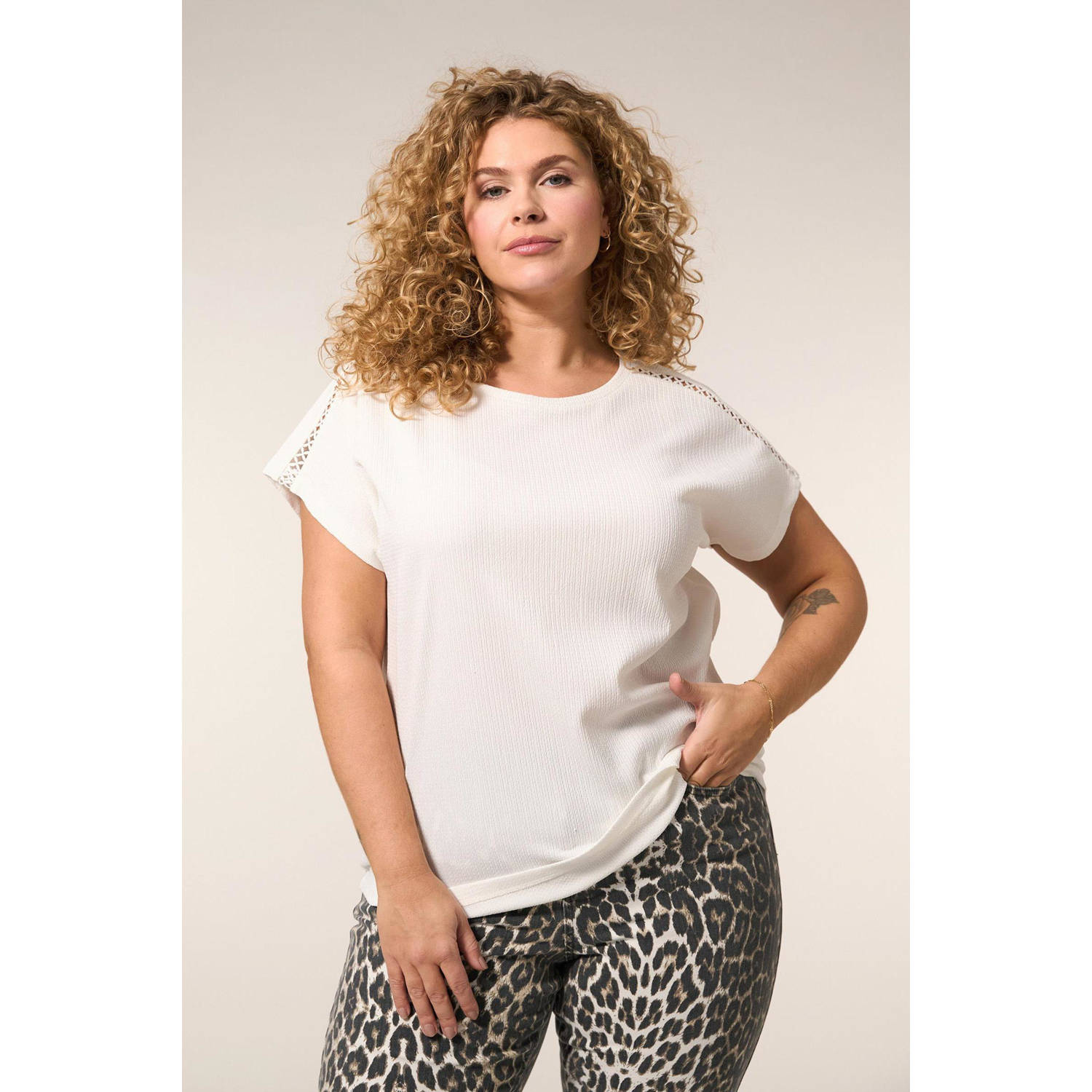 Miss Etam Plus top wit