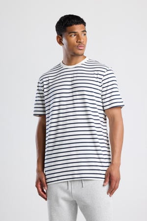 regular T-shirt wit