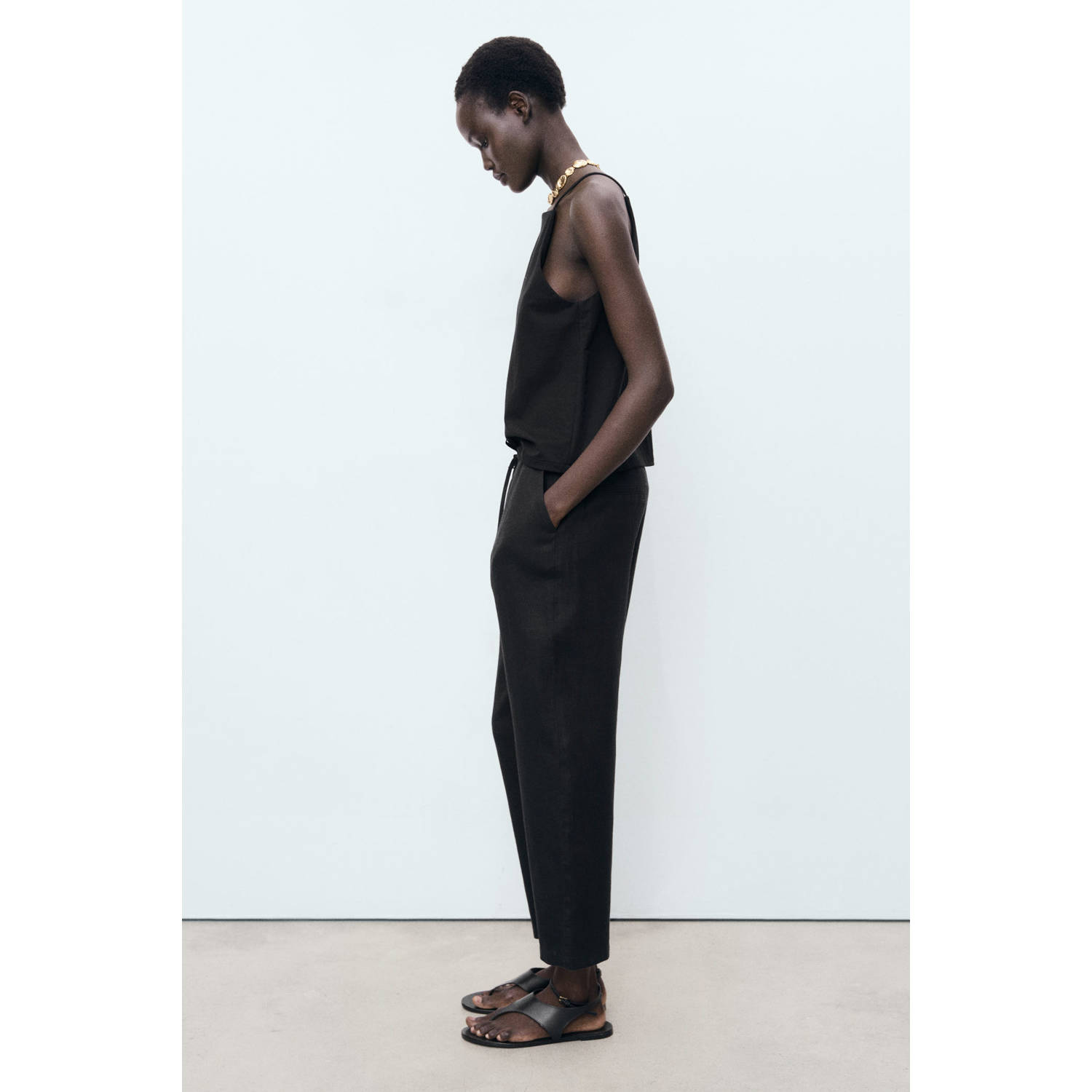 Mango linnen straight regular waist broek zwart