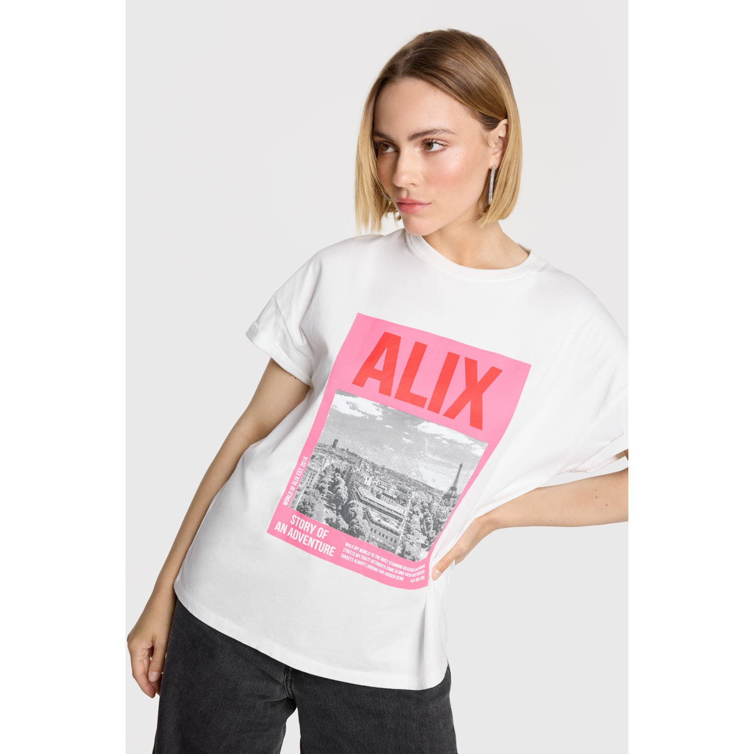 ALIX THE LABEL Dames Tops & T-shirts Ladies Knitted Photoprint T-shirt Wit