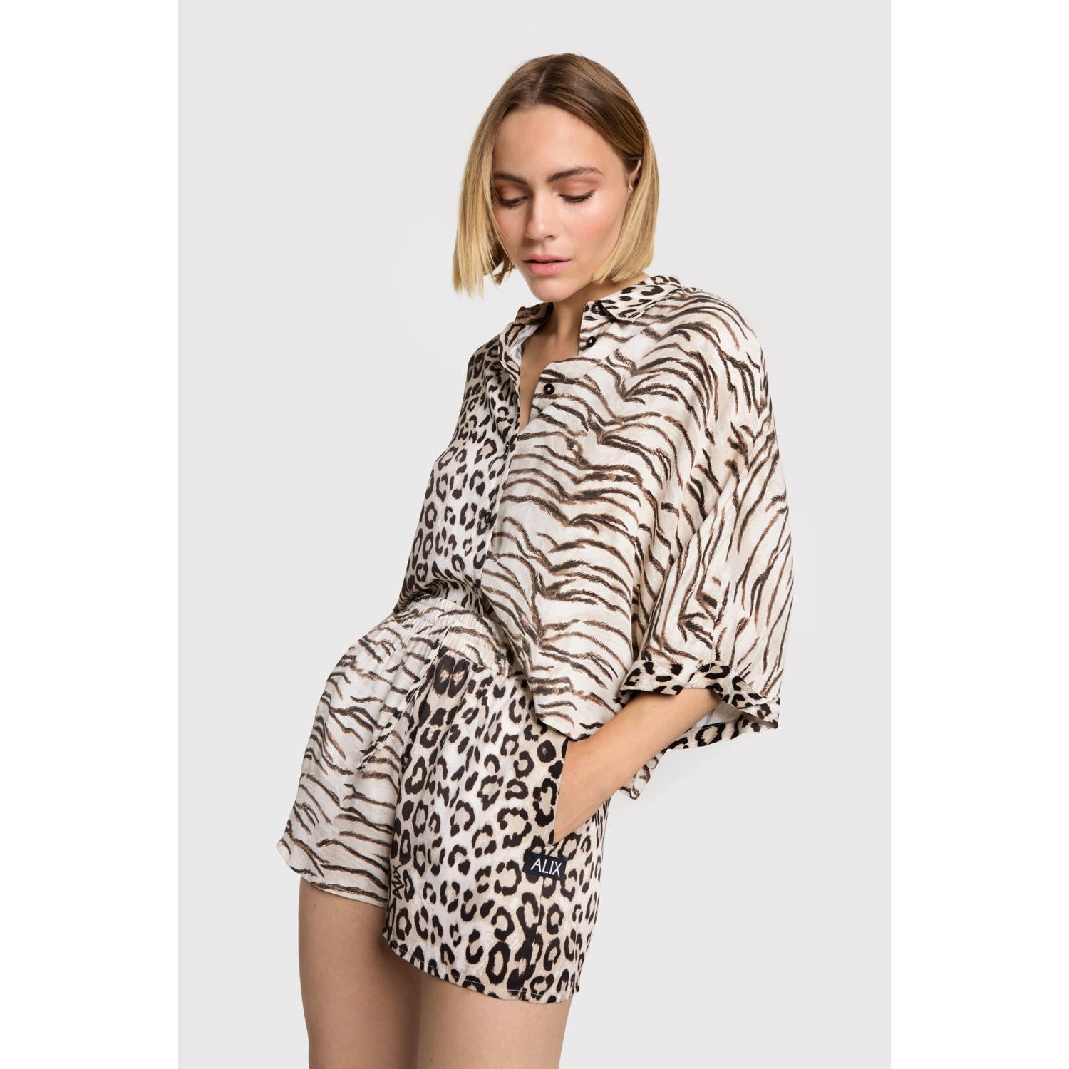 Alix the Label wide leg regular waist casual short bruin