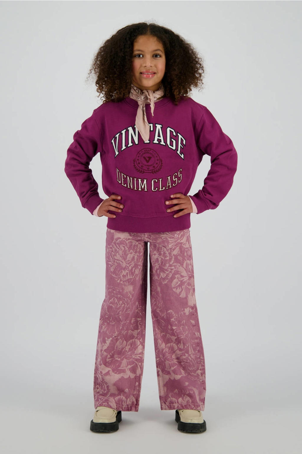 Rode meisjes Vingino sweater van katoen met printopdruk, lange mouwen, ronde hals en geribde boorden