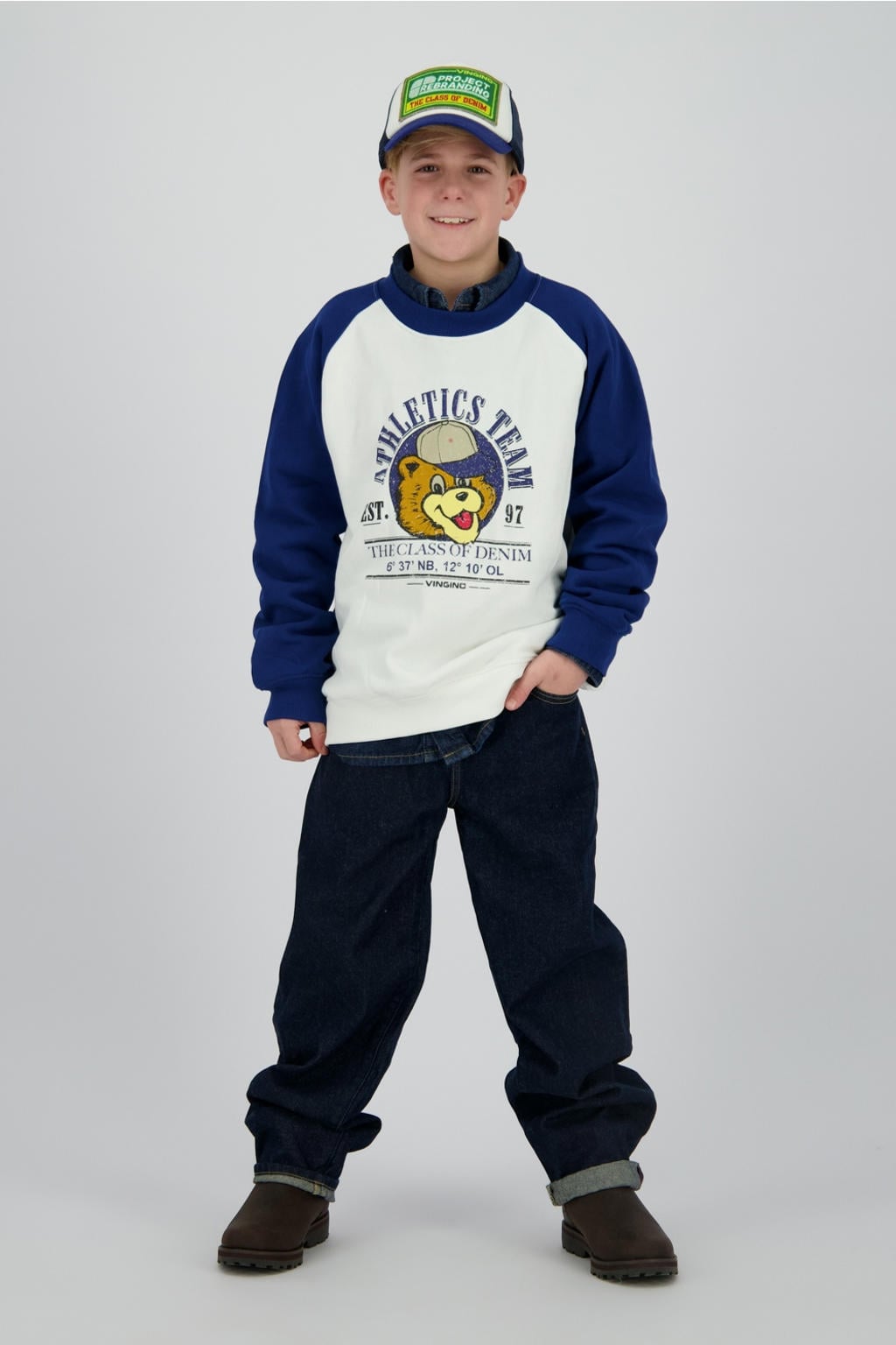 Wit en blauwe jongens Vingino sweater van katoen met printopdruk, lange mouwen, ronde hals en geribde boorden