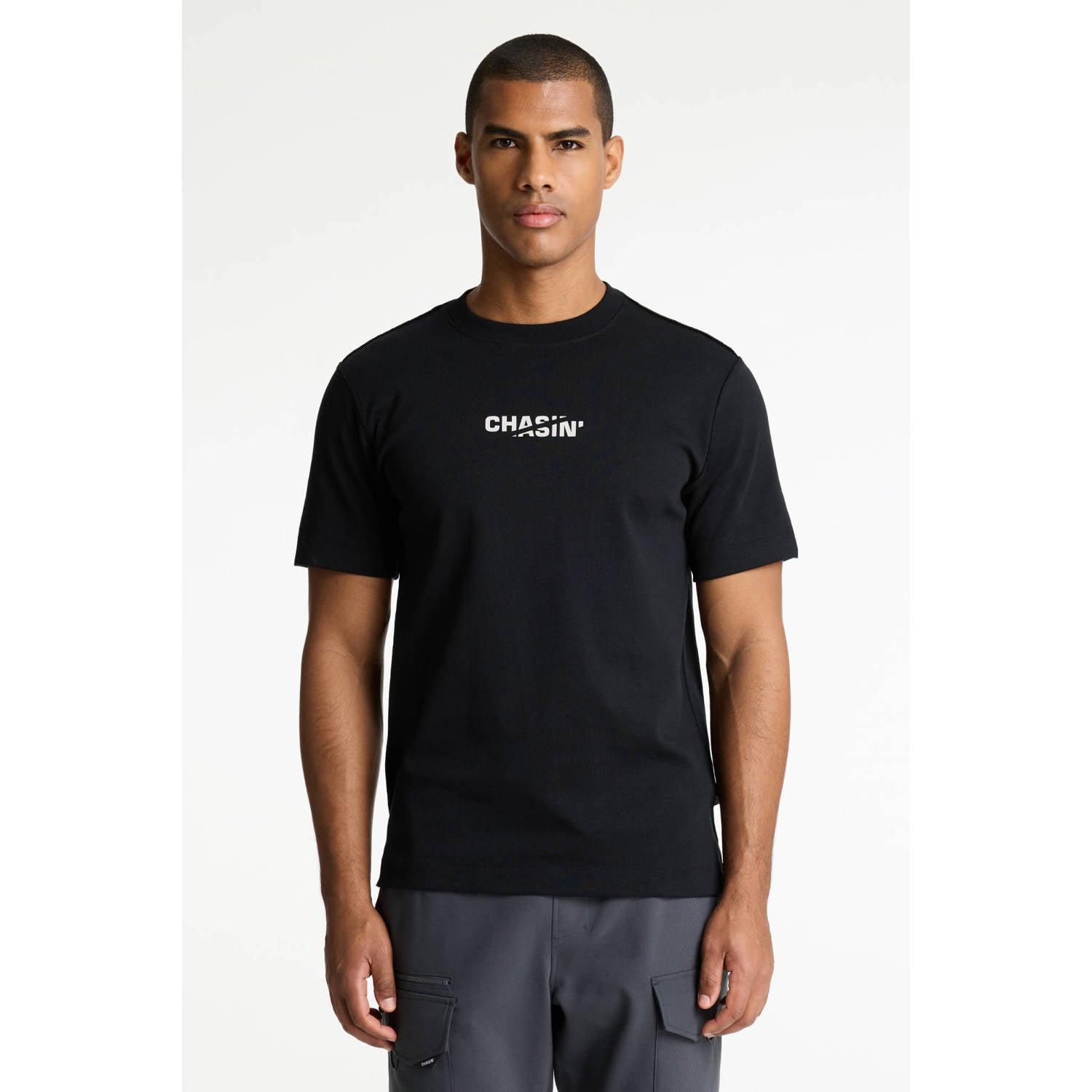 CHASIN' loose T-shirt zwart
