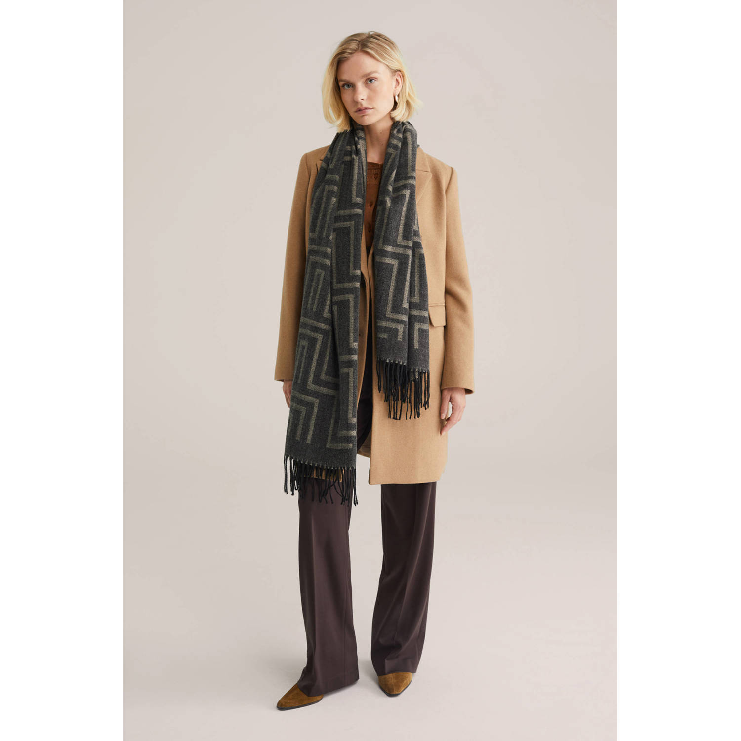 WE Fashion sjaal met franjes zwart