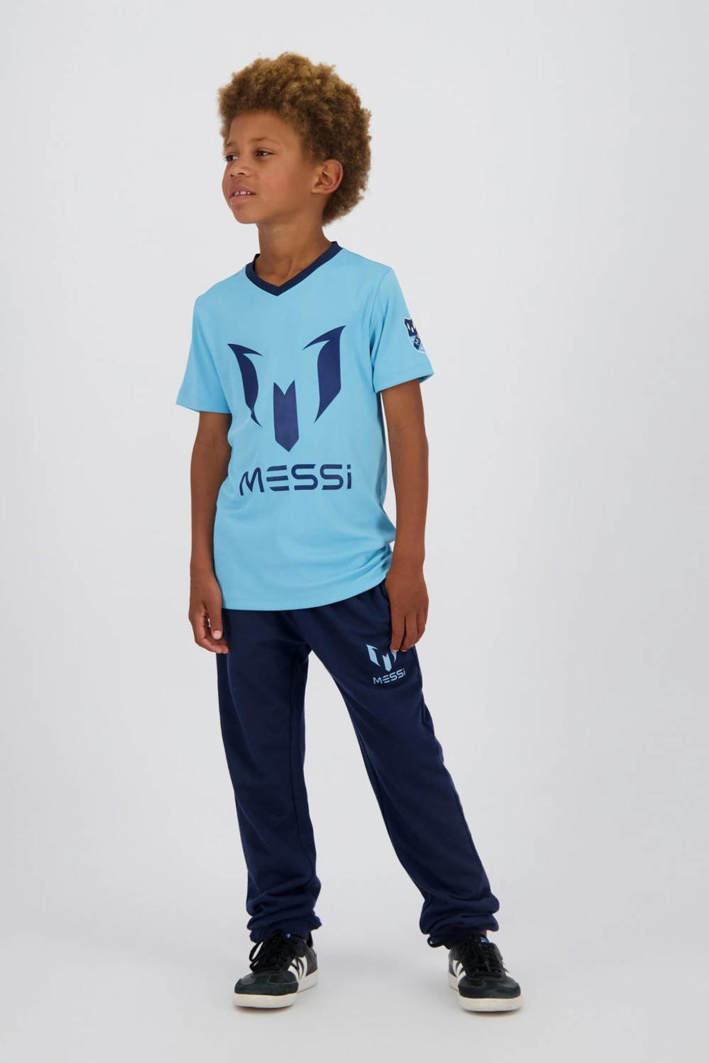 Donkerblauwe jongens en meisjes Messi relaxed joggingbroek van katoen met regular waist, elastische tailleband met koord en logo dessin