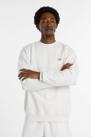 sweater wit