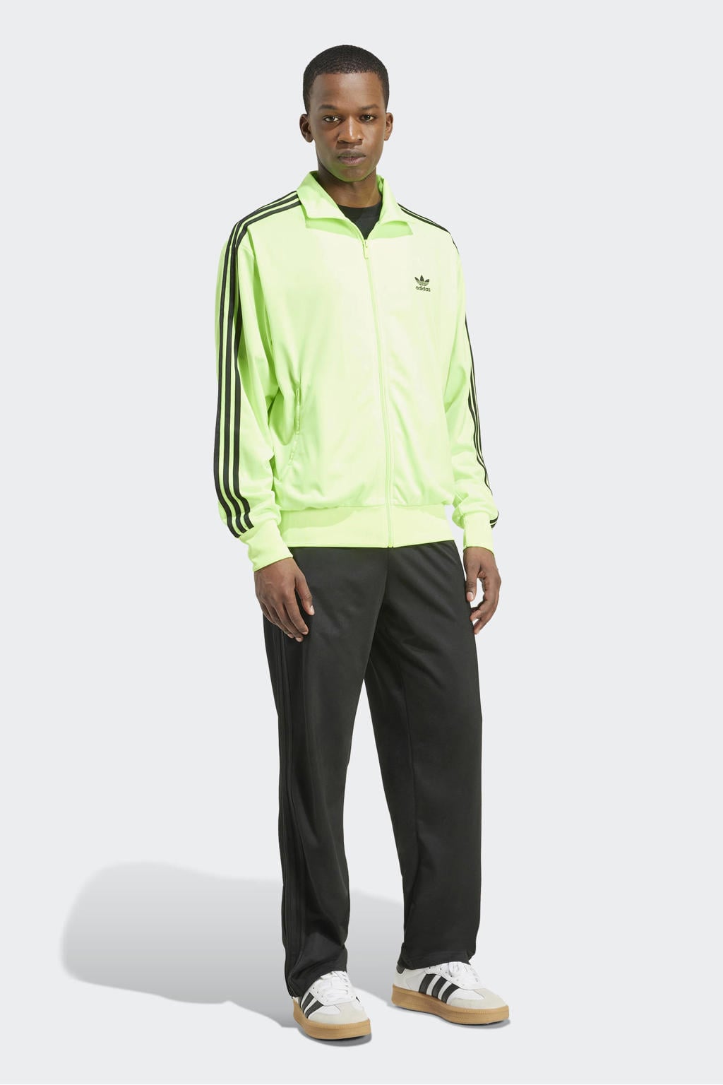 Zwarte heren adidas Originals trainingsbroek Firebird van polyester met loose fit, elastische tailleband met koord en effen
