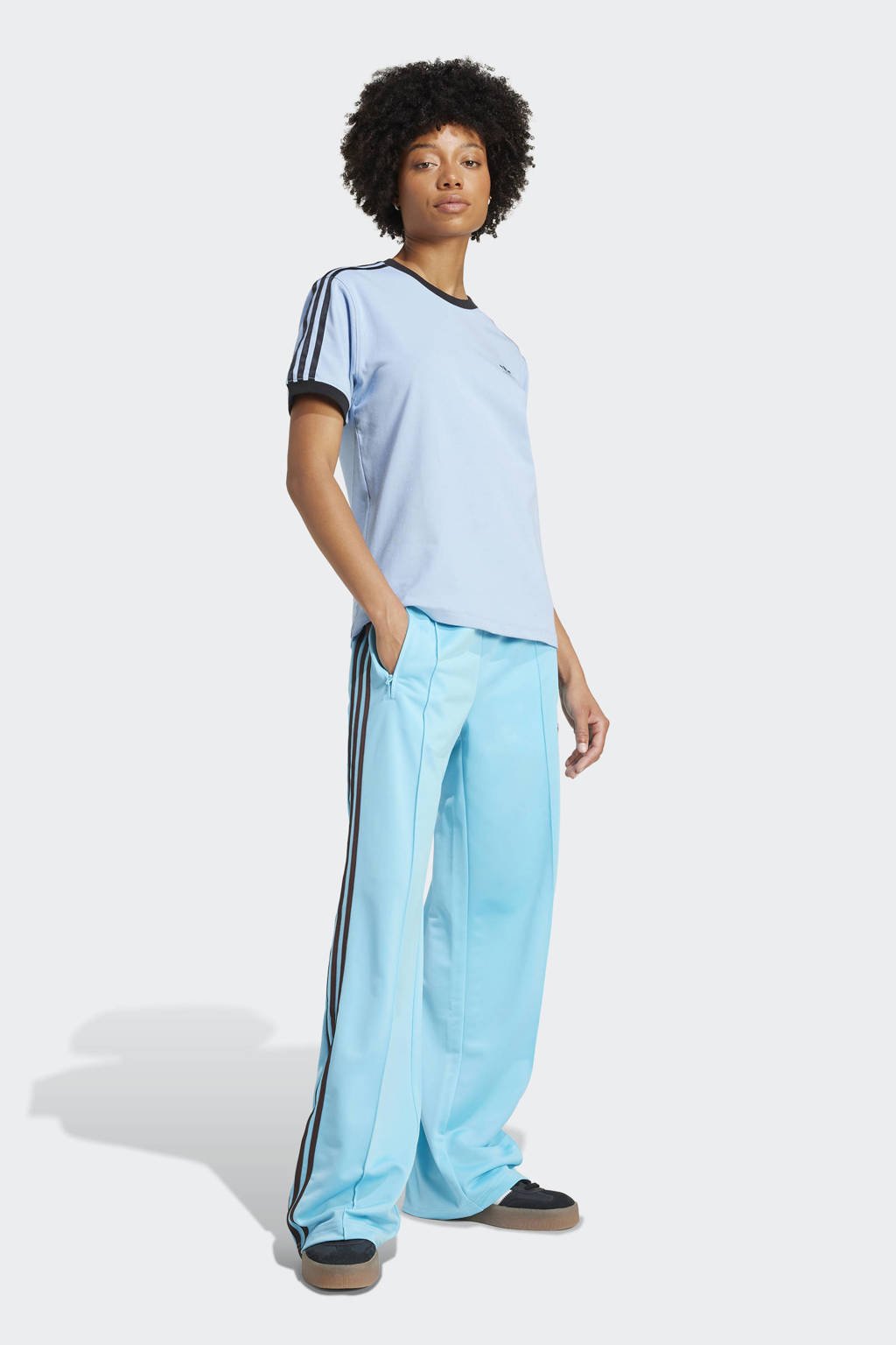 adidas Originals trainingsbroek Firebird Loose lichtblauw wehkamp