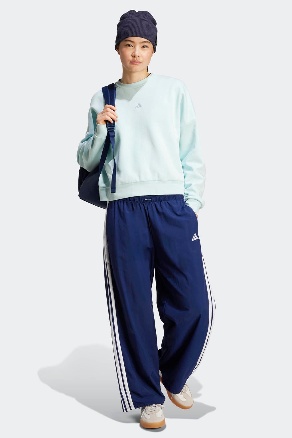 Lichtblauwe dames adidas Sportswear sweater met effen, lange mouwen en ronde hals