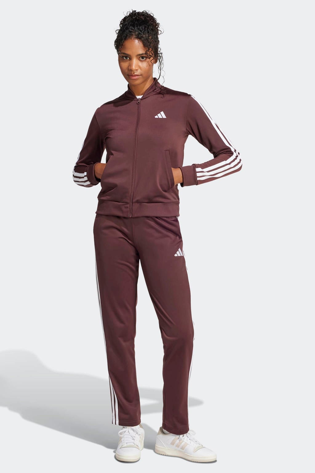 adidas Sportswear trainingspak ESS donkerrood