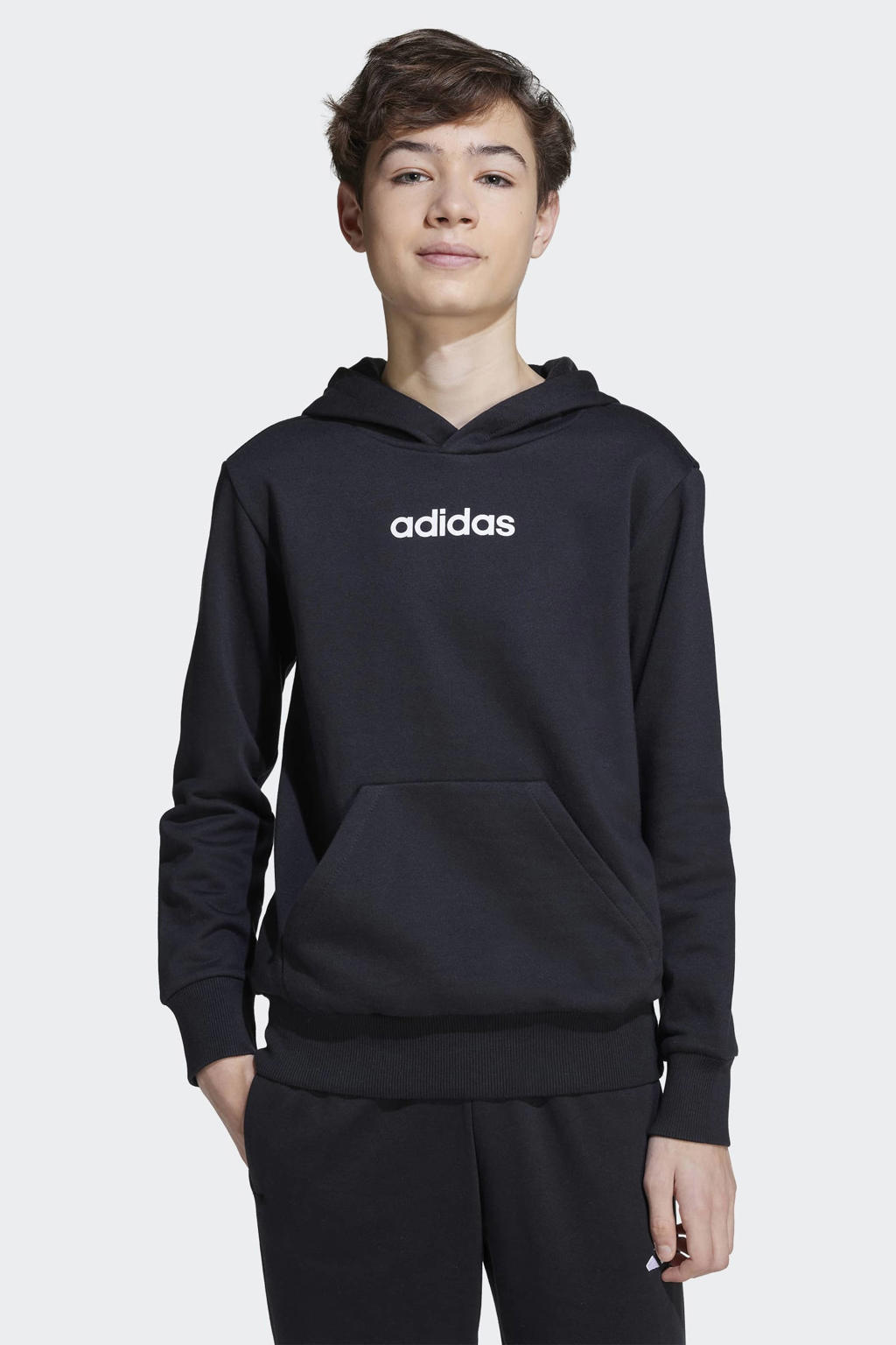 Zwart en witte jongens en meisjes adidas Sportswear hoodie met effen, lange mouwen en capuchon
