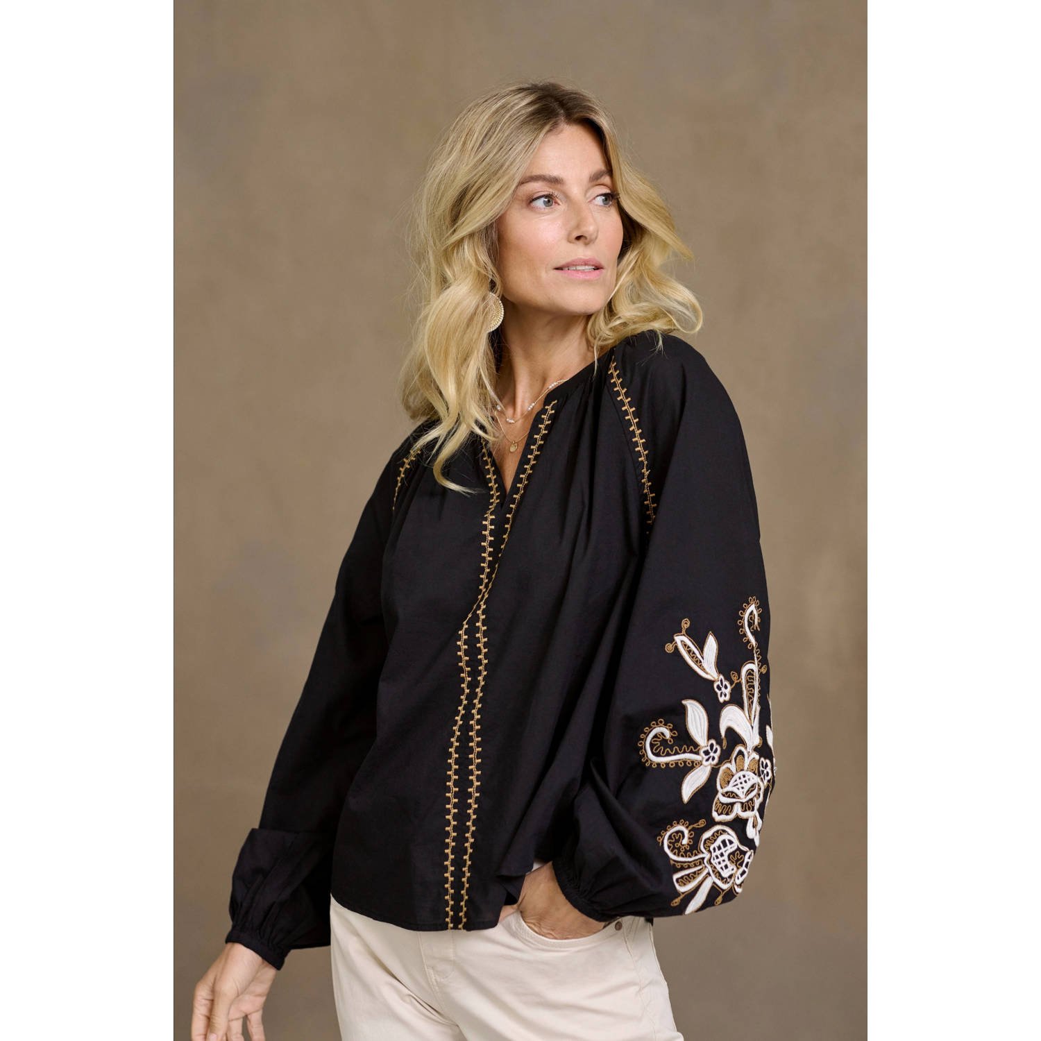 Cream blousetop zwart