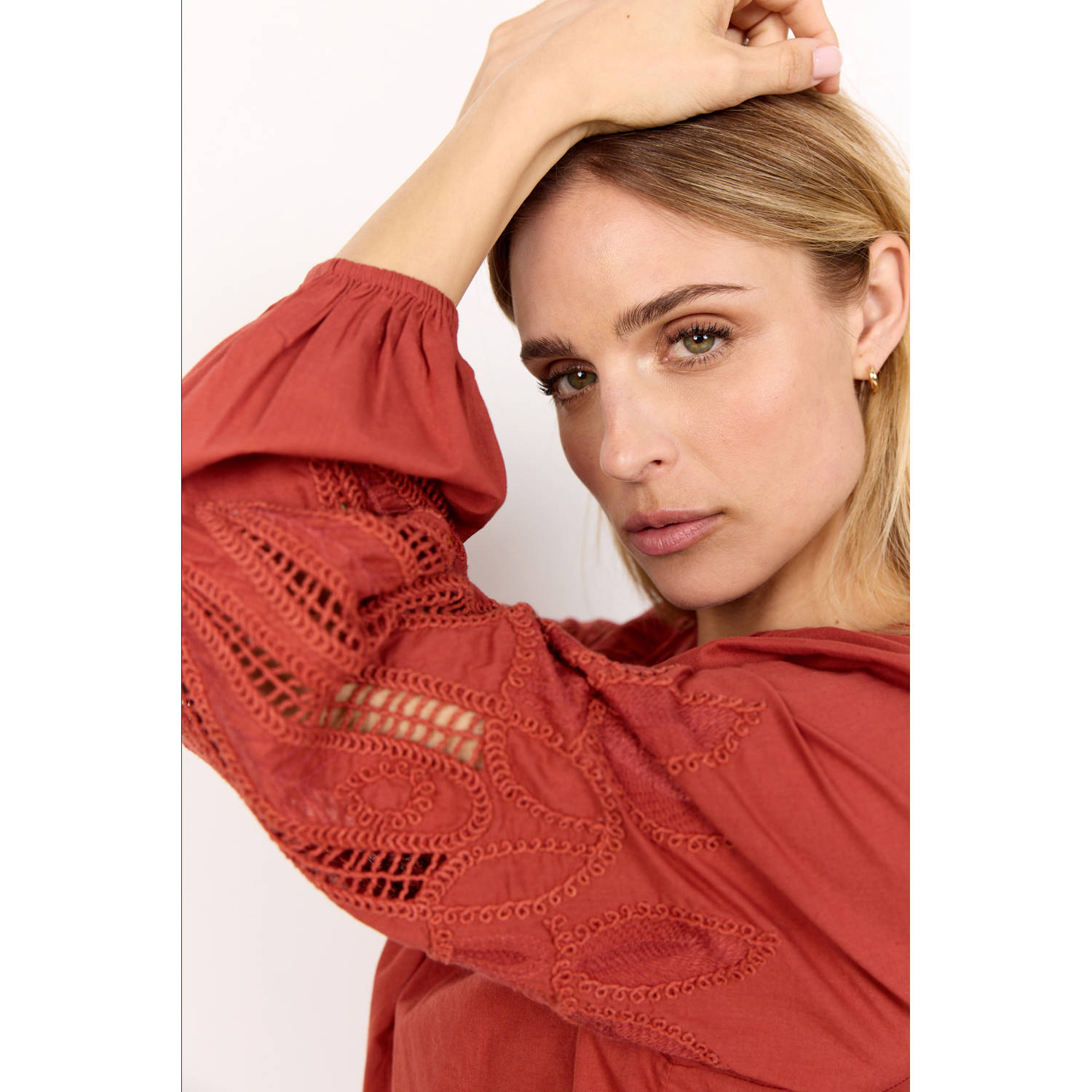 Soyaconcept blousetop roodbruin broderie