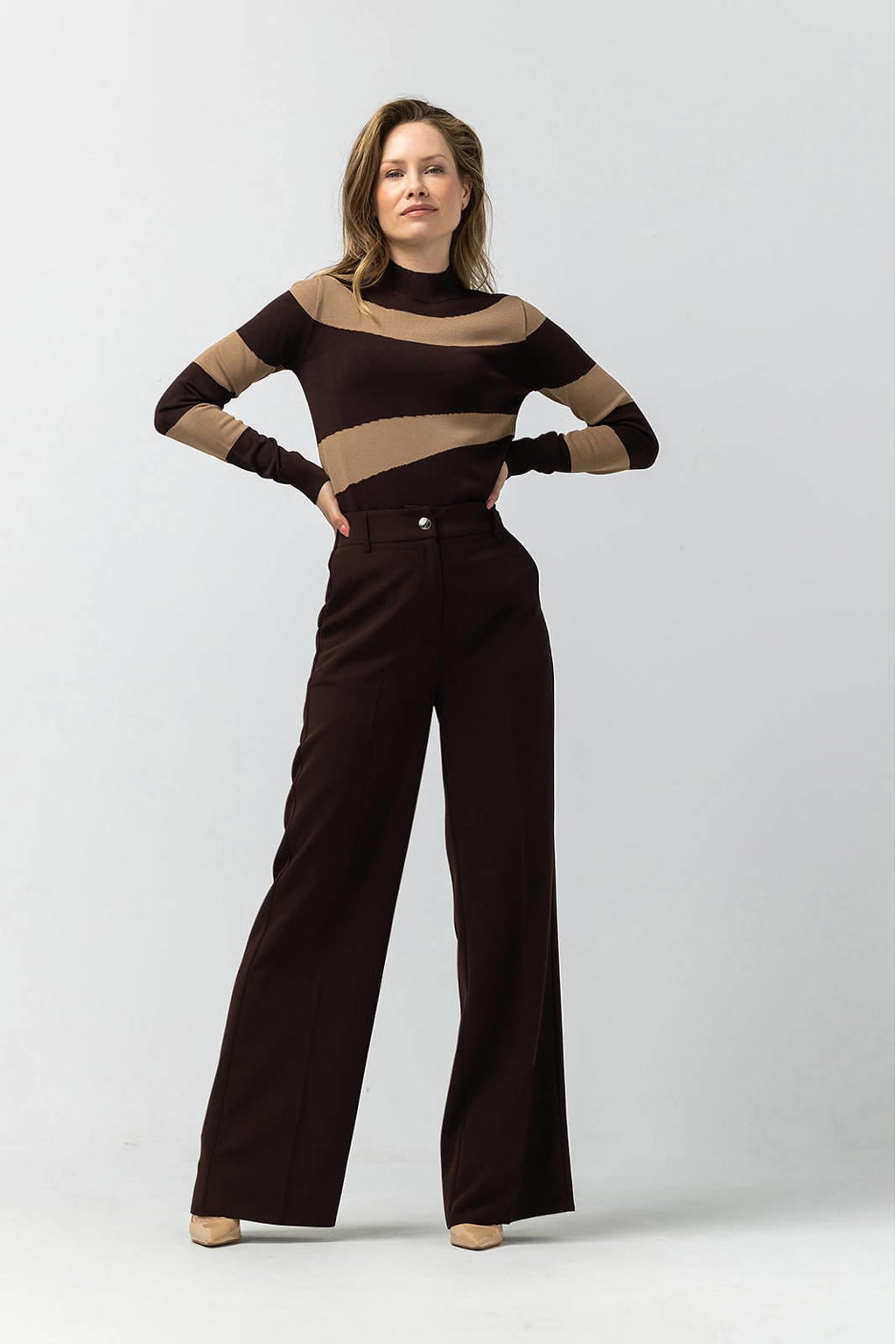 Donkerblauwe dames LabeL DOT straight regular waist pantalon van polyester met rits- en knoopsluiting en effen