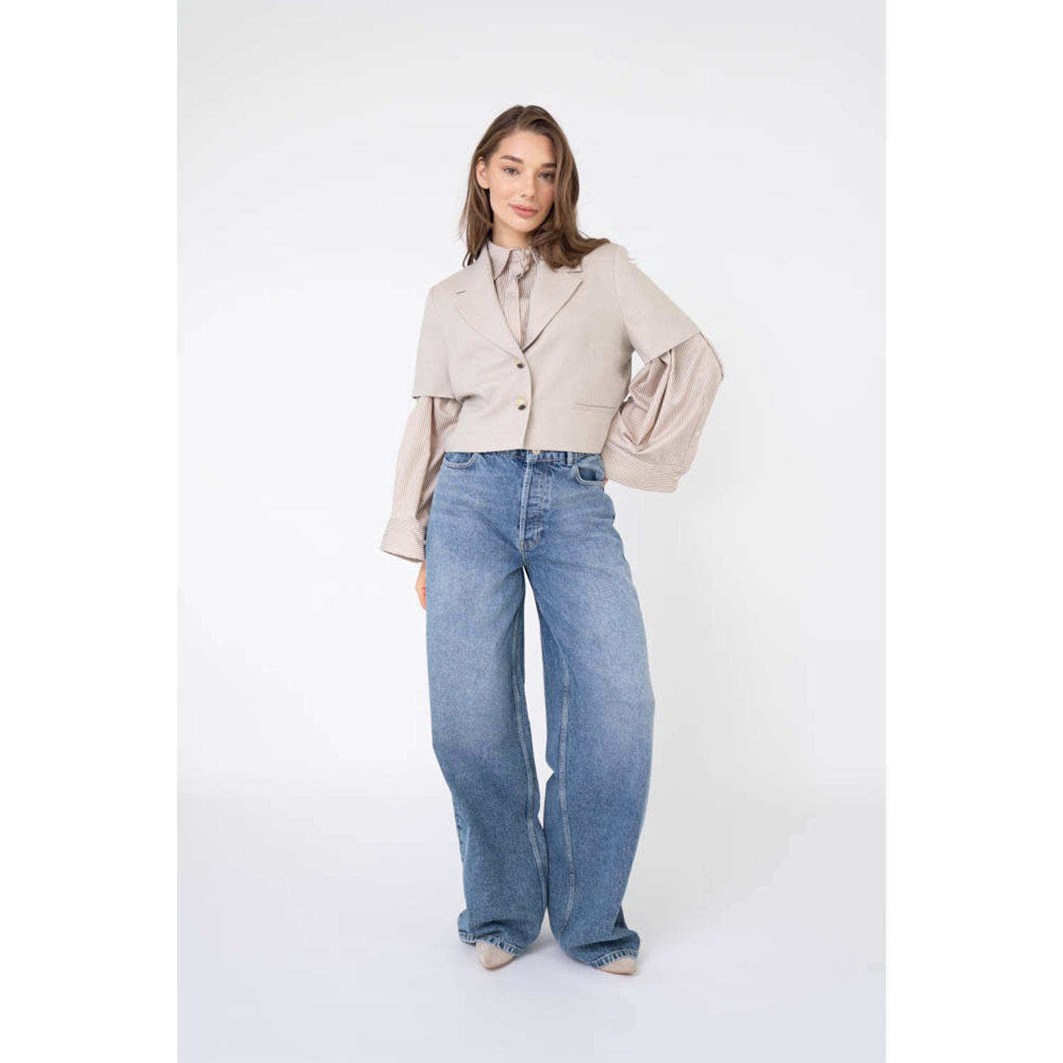 Est'seven cropped blazer beige