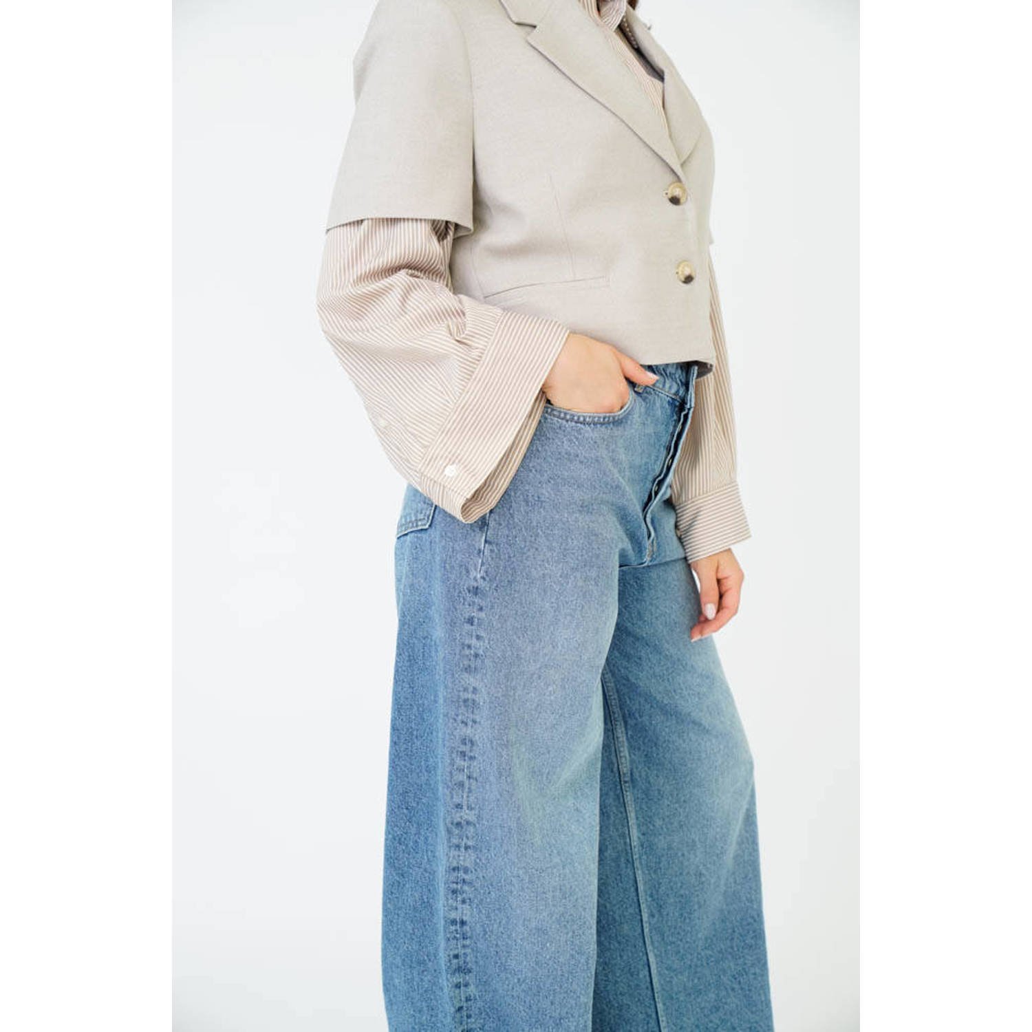 Est'seven cropped blazer beige