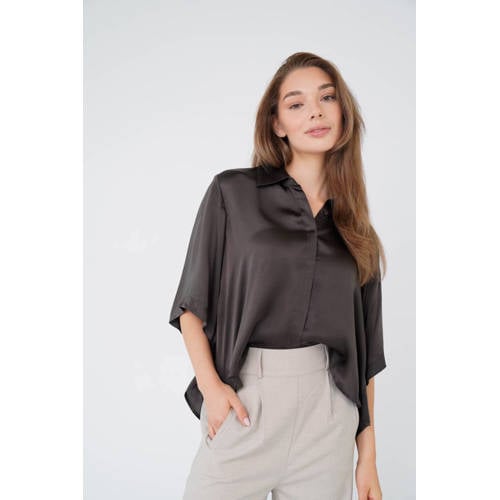 Est'seven satijnen blouse donkerbruin afbeelding