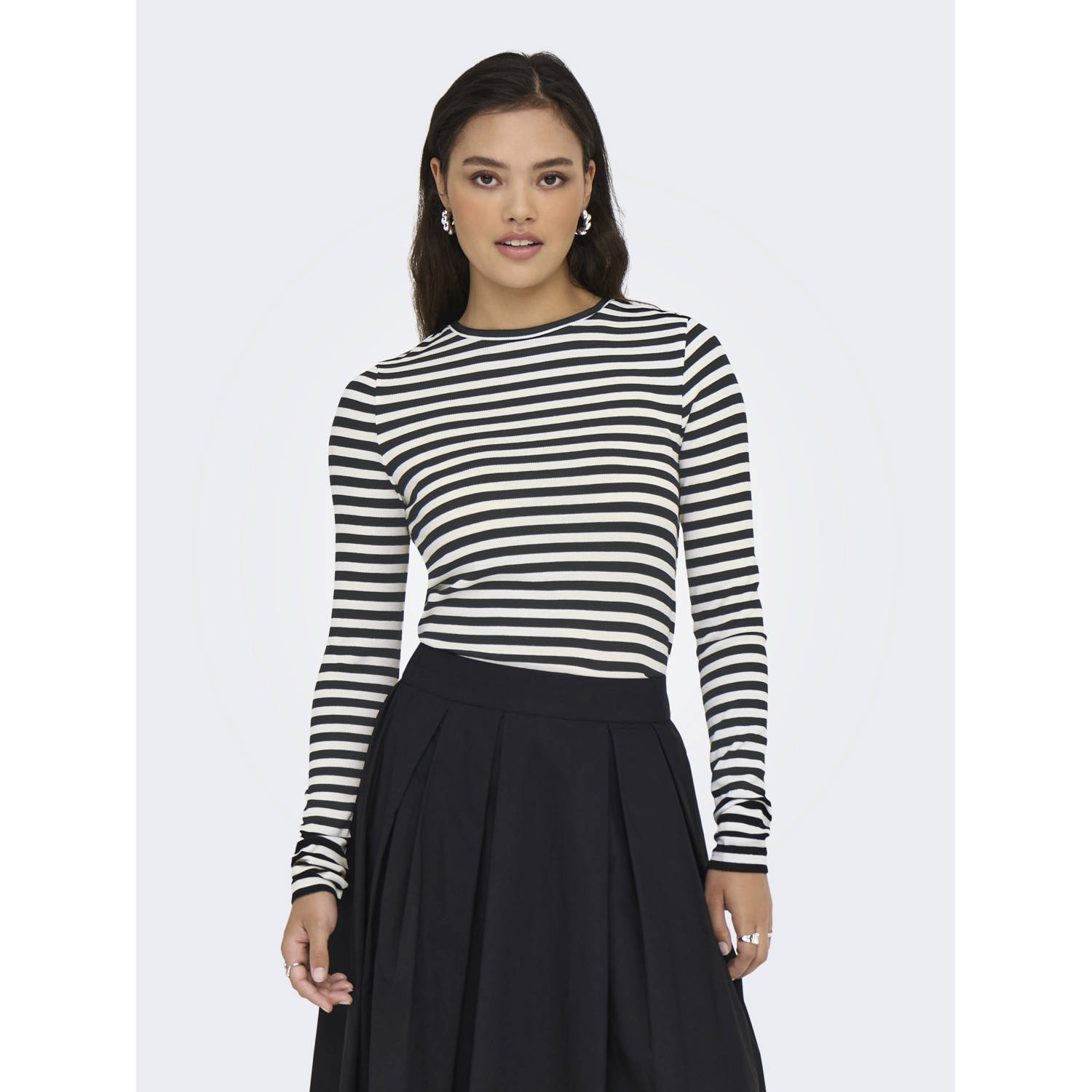 Only Shirt met lange mouwen ONLMAI STRIPE L S TOP JRS NOOS