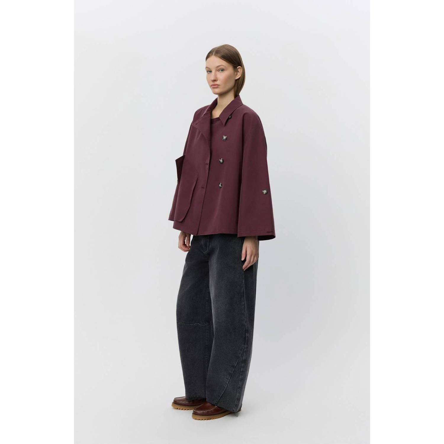 Sofie Schnoor trenchcoat