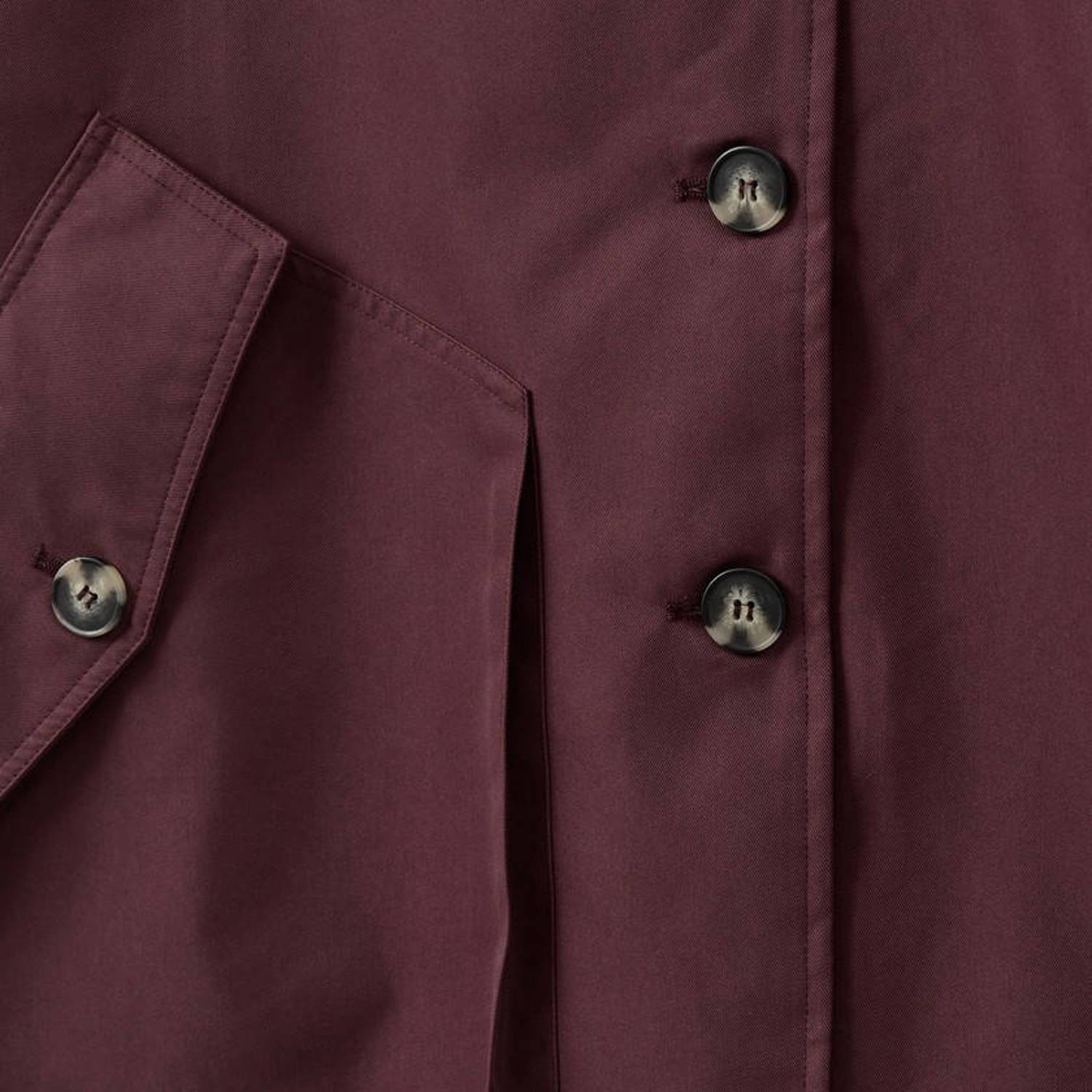 Sofie Schnoor trenchcoat