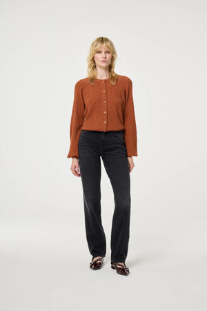 slim fit jeans