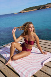 thumbnail: BEACHWAVE omslag bikinibroekje donkerrood