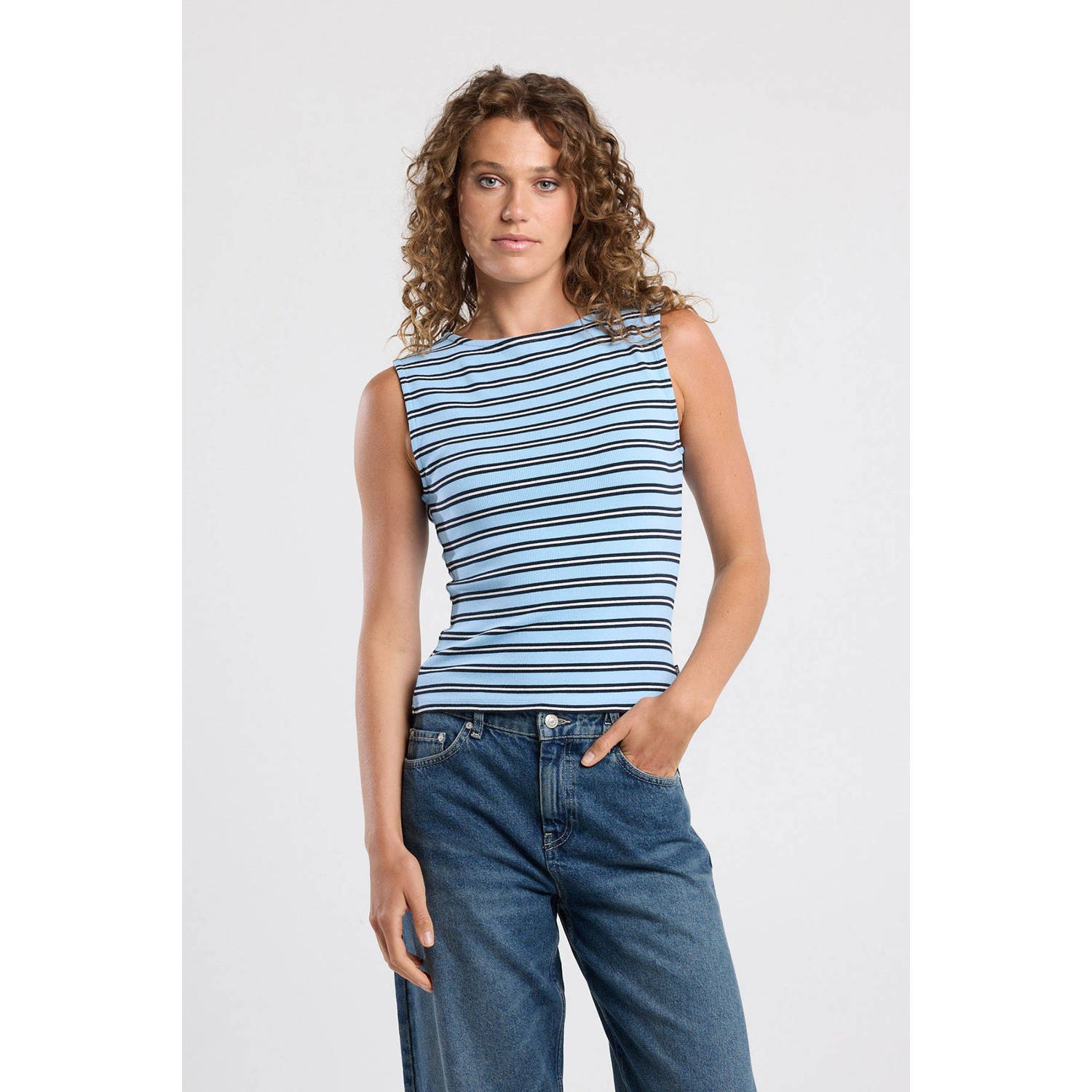 America Today mouwloze top blauw