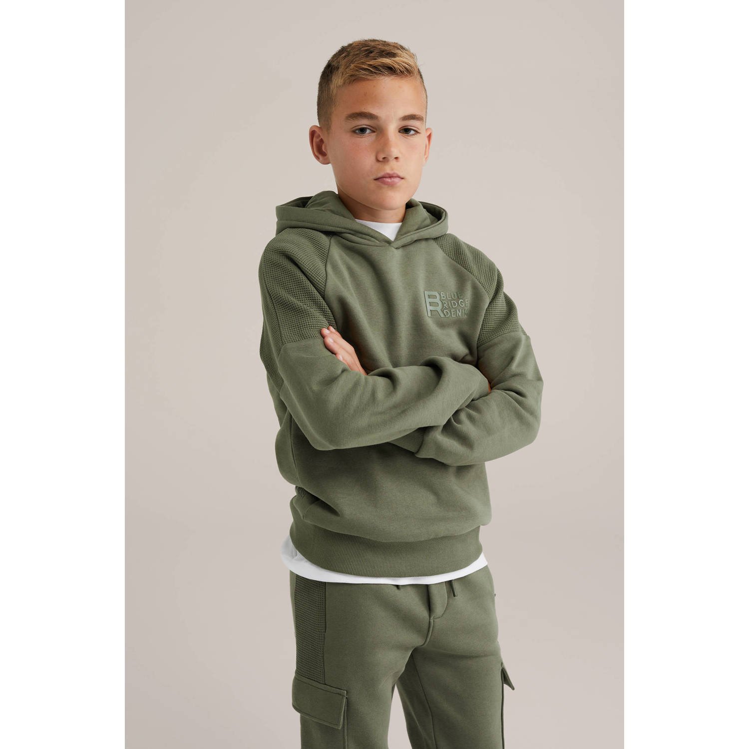 WE Fashion hoodie olijfgroen