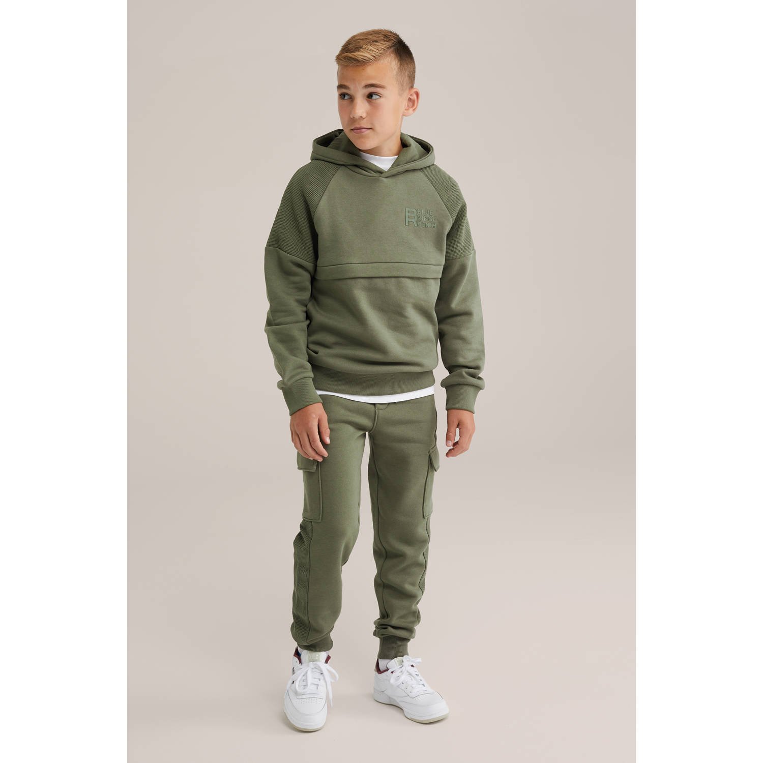 WE Fashion hoodie olijfgroen