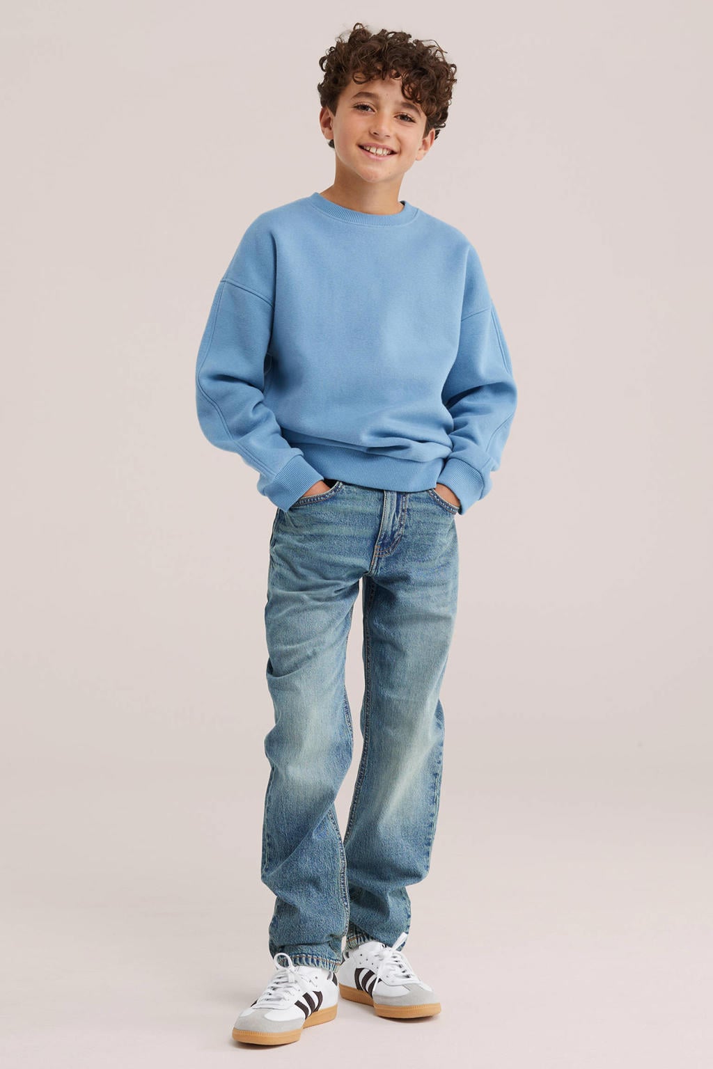 Medium blue denim jongens WE Fashion Blue Ridge waist regular fit jeans van denim met effen