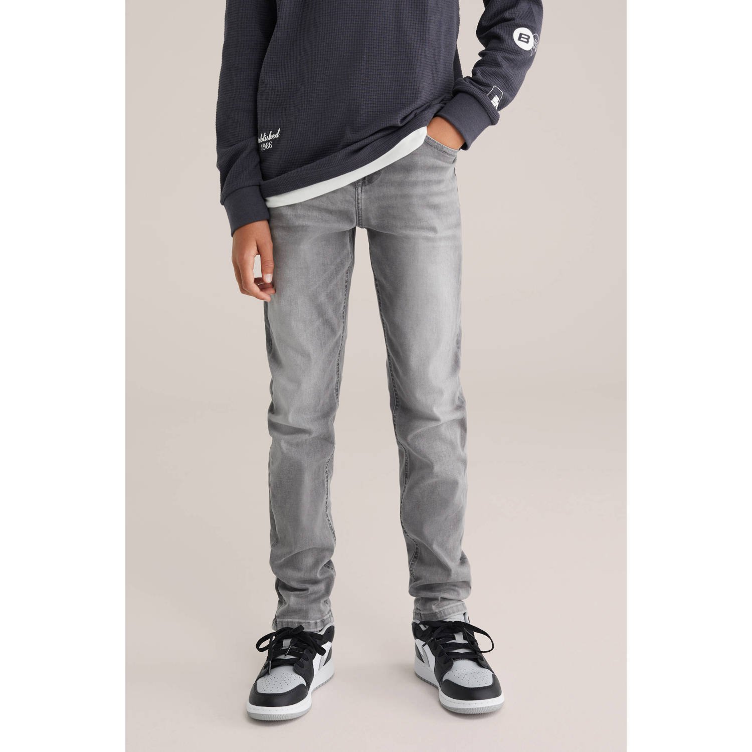 WE Fashion waist tapered jeans grey denim