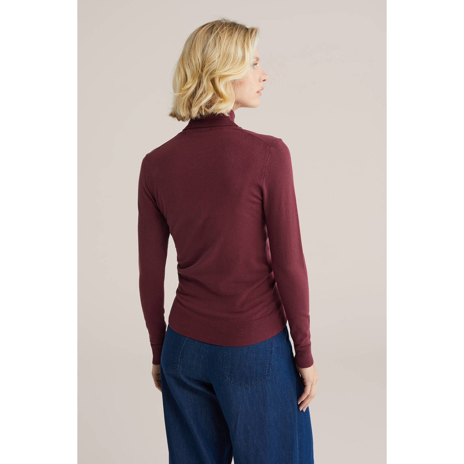 WE Fashion coltrui donkerrood fijn gebreid