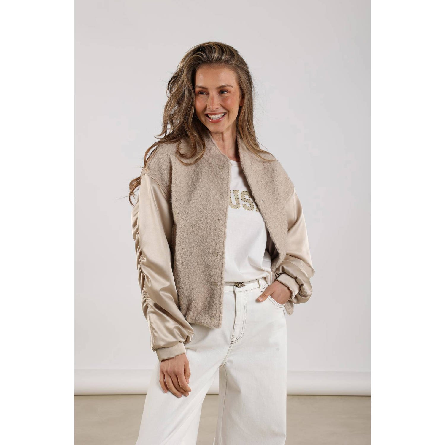 NUKUS Dames Jassen Baltimore Jacket Satin Beige