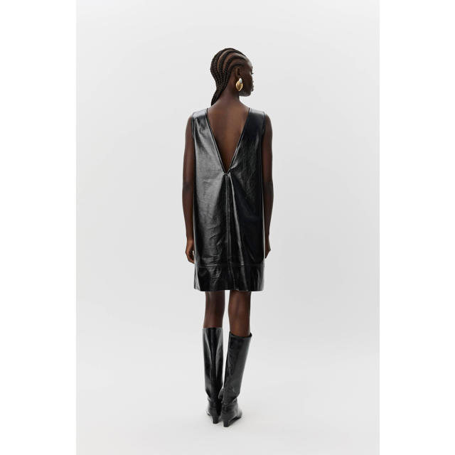 Sofie Schnoor imitatieleren jurk zwart wehkamp