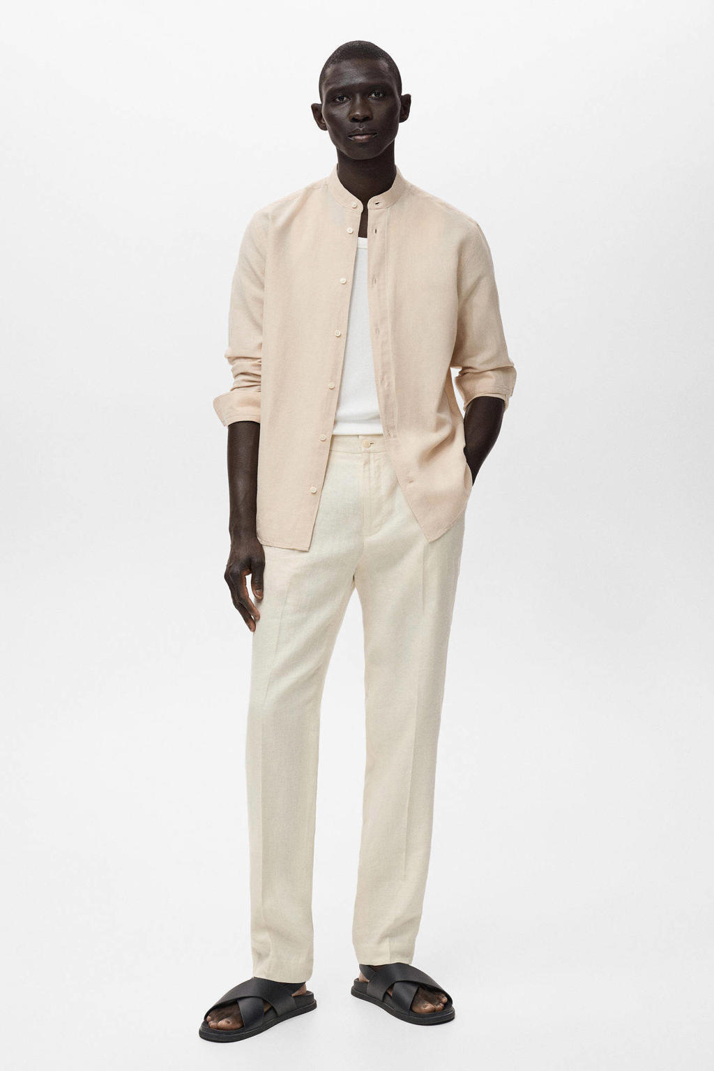 Beige heren Mango Man linnen casual overhemd met effen, lange mouwen, mao kraag en knoopsluiting