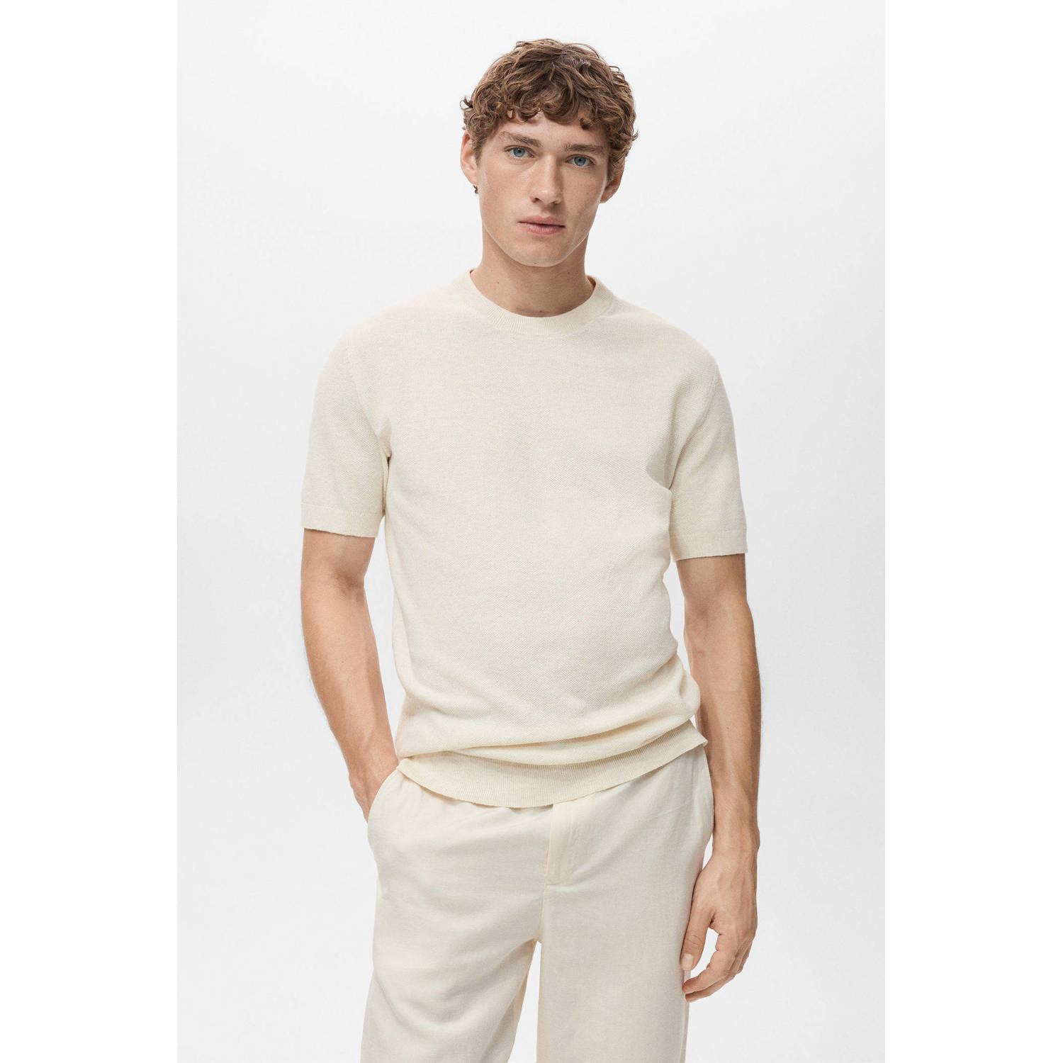 Mango Man T-shirt fijn gebreid ecru