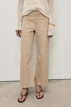 cropped jeans beige
