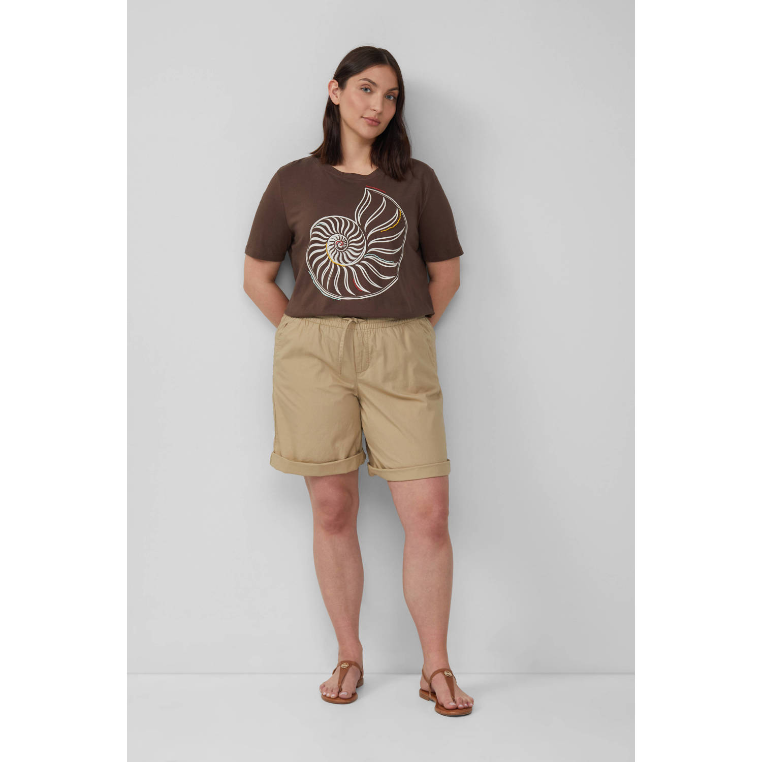 S.Oliver Curve straight regular waist casual short beige