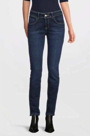 slim fit jeans