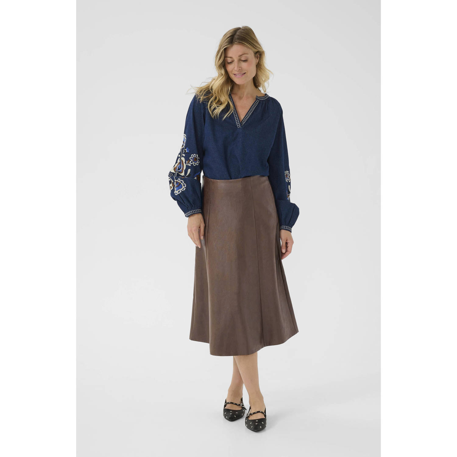 Cream imitatieleren midi rok bruin