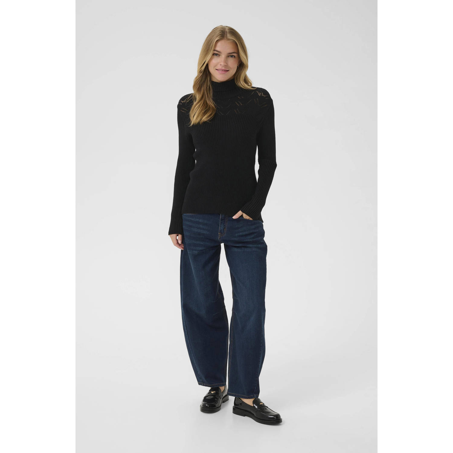 Cream top met col zwart gebreid
