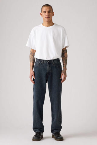 loose fit jeans