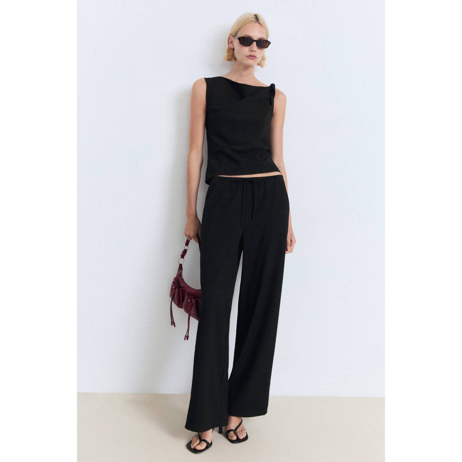 Mango wide leg regular waist casual broek zwart