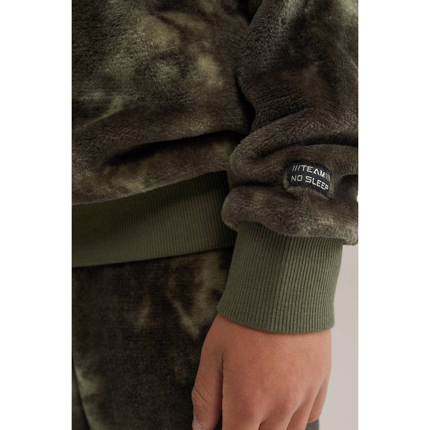 WE Fashion fleece pyjama donkergroen