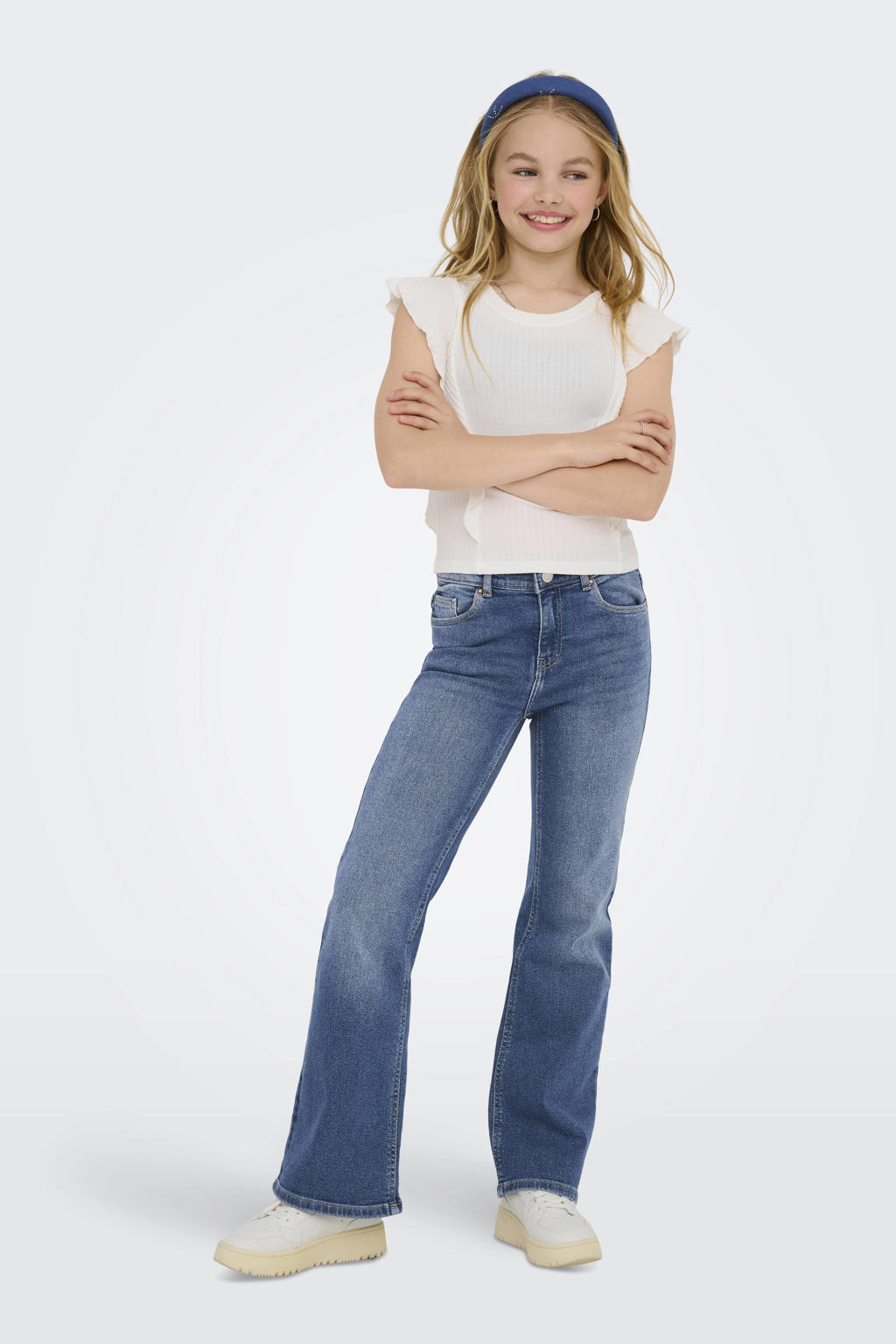Medium blue denim meisjes KIDS ONLY GIRL flared jeans van stretchdenim met regular waist, rits- en knoopsluiting en effen